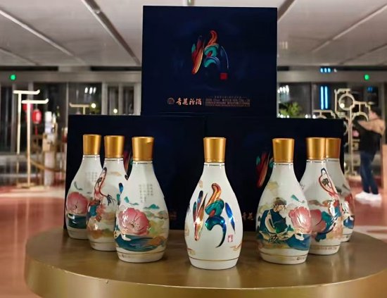 汾酒将推出全新文创产品“青花25花神系列” 第1张