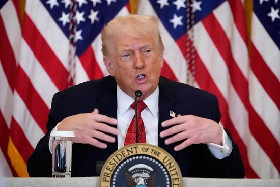 特朗普开价：10亿美元，永久席位 第1张